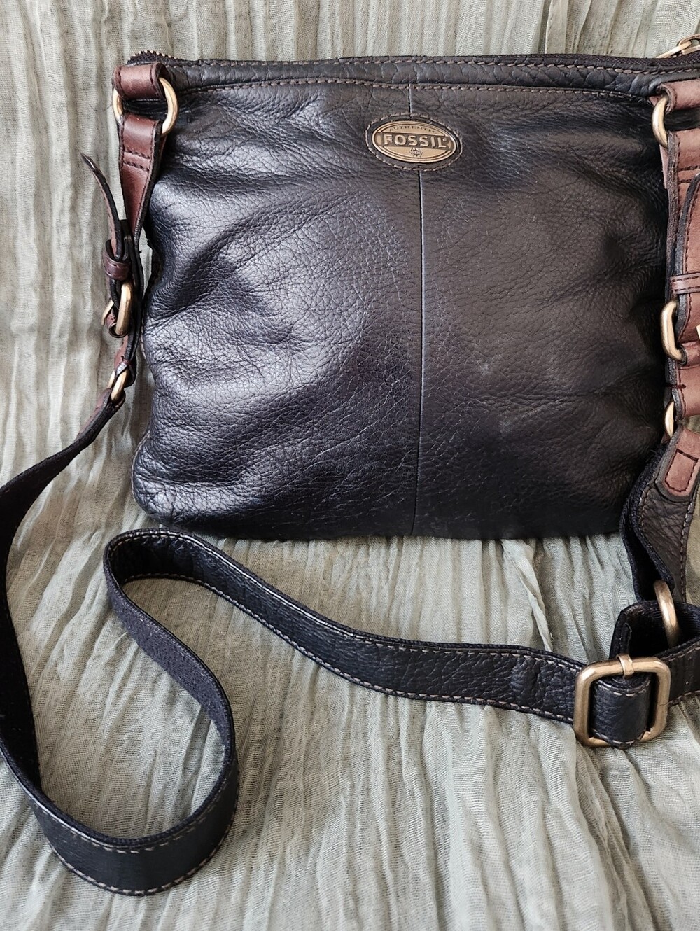 Vintage Fossil Explorer Black Pebbled Leather Triple Zipper Crossbody Bag, Brass